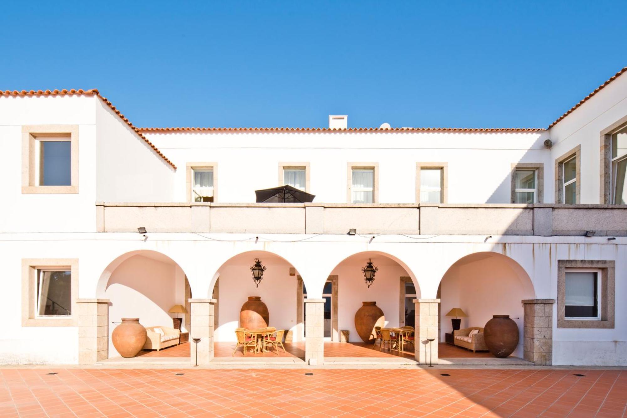 Flag Hotel Convento Do Desagravo Oliveira do Hospital Exterior photo